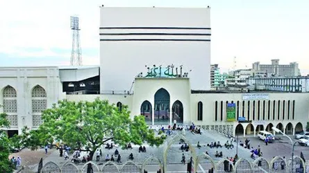 জাতীয় মসজিদের ব্যাপক সংস্কারের উদ্যোগ