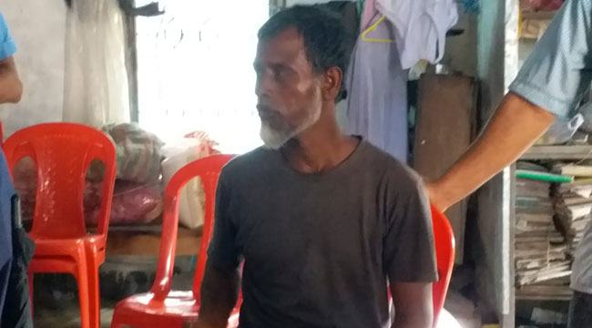 ভারতীয় পানিসীমা থেকে হাত-পা বাঁধা বাংলাদেশী জেলে উদ্ধার