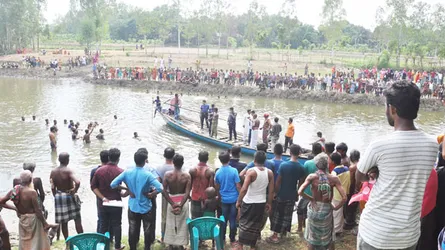 বগুড়ায় নদী পার হতে গিয়ে বাবা-মেয়ে ও ভাতিজার মৃত্যু