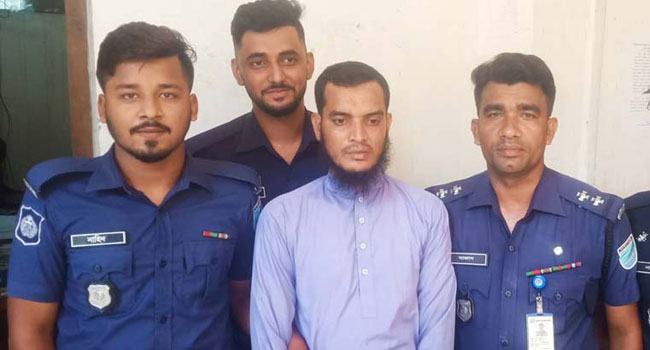 পাওনা টাকা চাওয়ায় ইমাম দিদারুলকে গলাকেটে হত্যা করে ঘাতক ওহিদুর