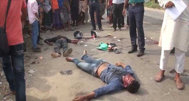 ট্রাক চাপায় মোটরসাইকেল আরোহী মামাতো-ফুপাতো দু’ভাই নিহত