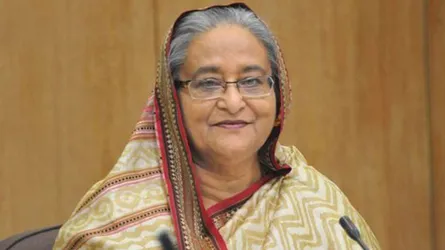 জাতীয় রফতানি ট্রফি বিতরণ করলেন প্রধানমন্ত্রী