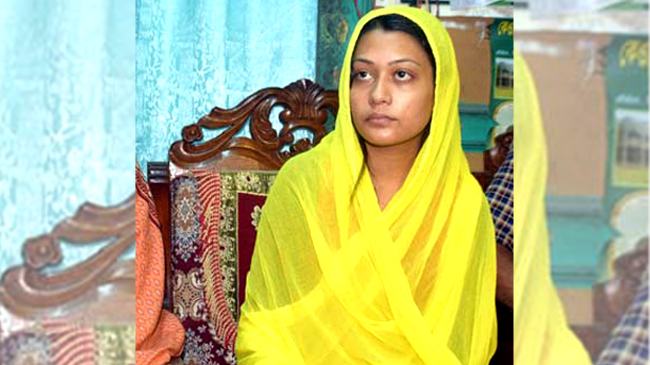 স্ত্রী মিন্নিসহ ২৪ জনের বিরুদ্ধে চার্জশিট দাখিল