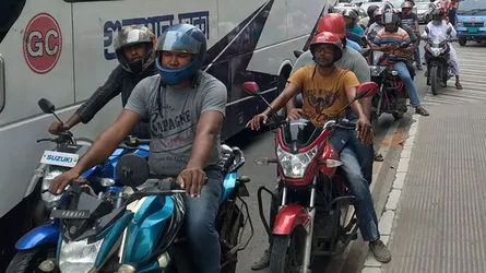 অ্যাপে নয়, খ্যাপেই আগ্রহ বেশি