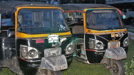 ‘গাড়ি দুটি আমার, ছেড়ে দিন’