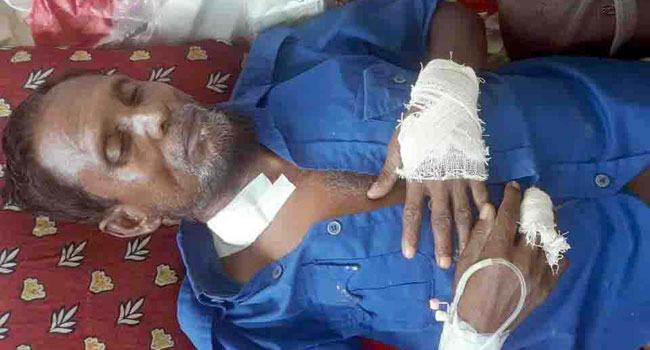 মঠবাড়িয়ায় গ্রাম পুলিশকে কুপিয়ে হত্যার চেষ্টা, গ্রেফতার ১
