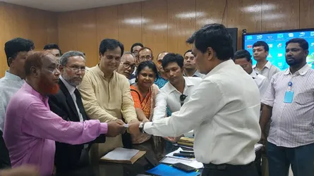 সুশাসনের দাবিতে ডিসি ও ইউএনওদের কাছে জাসদের স্মারকলিপি