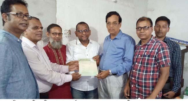 রংপুর-৩ আসনের উপ নির্বাচন : জাপার ফরম সংগ্রহ করলেন হাজি আব্দুর রাজ্জাক