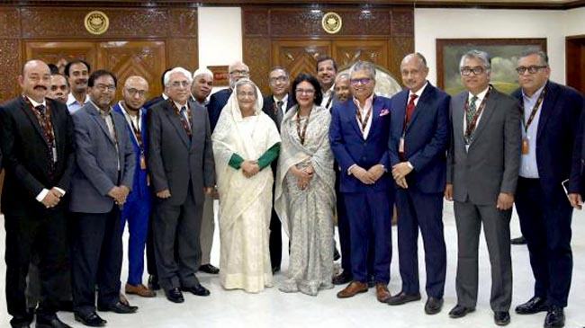 সরকার বিরোধী অপপ্রচার মোকাবিলা করুন : প্রধানমন্ত্রী