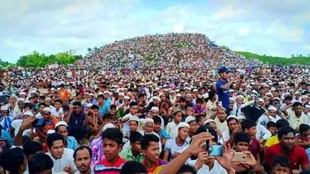 রোহিঙ্গাদের অবাধ চলাফেরা, ফোন ও ইন্টারনেট সেবা দাবি