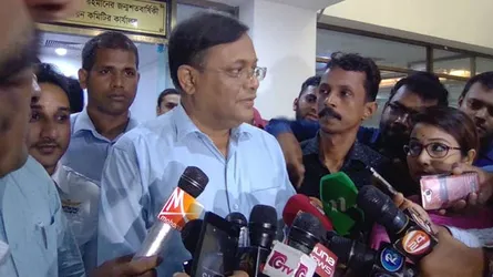স্বাস্থ্য নি‌য়ে রাজনী‌তি ক‌রে বেগম জিয়াকে খা‌টো কর‌ছে বিএন‌পি : তথ্যমন্ত্রী