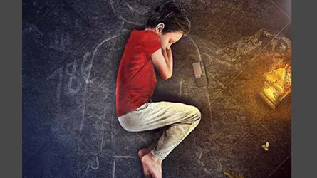 কাশ্মিরিদের বিপন্নতা নয়, বলিউডের পছন্দ সেখানকার সেনা ও সন্ত্রাস