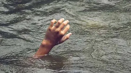 দা তুলতে গিয়ে নদীতে ডুবে গেল ১০ম শ্রেণীর ছাত্র