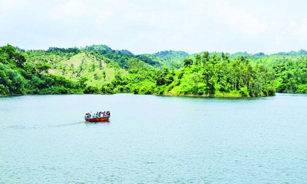 মিরসরাইয়ের মহামায়া সিন্ডিকেটের থাবায়