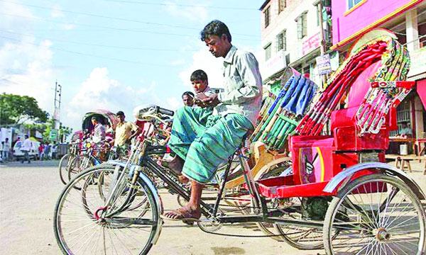 আতঙ্কের নাম ব্যাটারিচালিত রিকশা