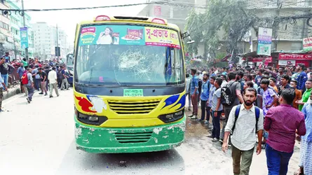 চালকের হাতে মৃত্যুর স্টিয়ারিং