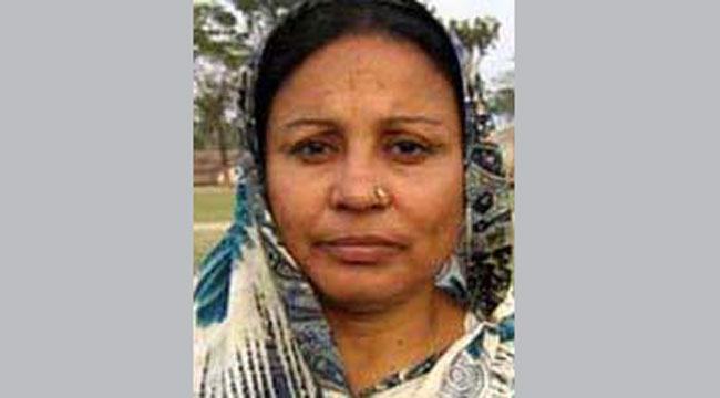 কলারোয়ায় চাঁদাবাজির অভিযোগে আওয়ামী লীগ নেত্রীসহ ২ জন গ্রেফতার