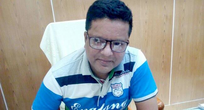 ওসি প্রত্যাহারের পর এলাকায় মিষ্টি বিতরণ, বেরিয়ে আসছে নানা কুকীর্তি