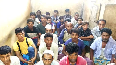 পটিয়ায় বিশেষ অভিযানে ২৪ রোহিঙ্গা আটক