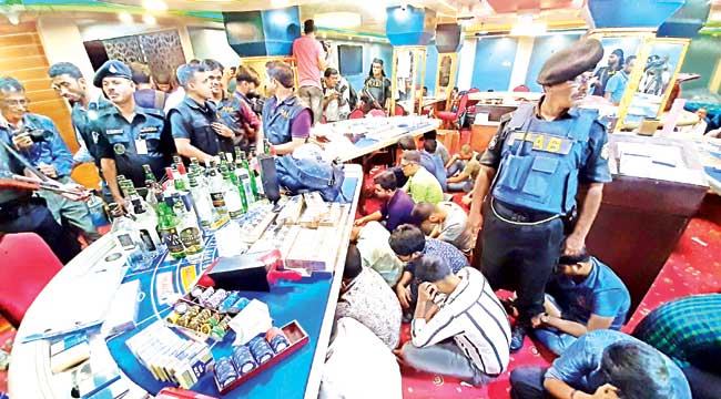 আঙুল যারা চোষেন, জায়গায় বইস্যা আওয়াজ দ্যান