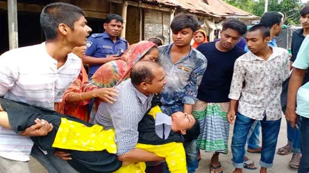 গৃহবধূর গলা কেটে থানায় আত্মসমর্পণ করলো প্রেমিক