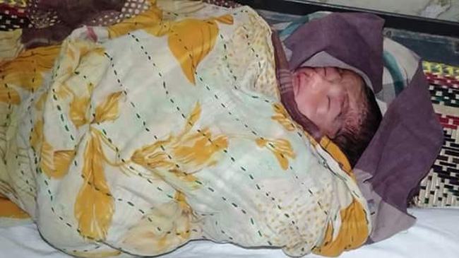 হাসপাতালের বারান্দায় নবজাতক কন্যা রেখে ‘পালালেন মা’