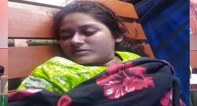 পুলিশ কনস্টেবলের স্ত্রীর লাশ উদ্ধার, পরিবারের দাবি হত্যা