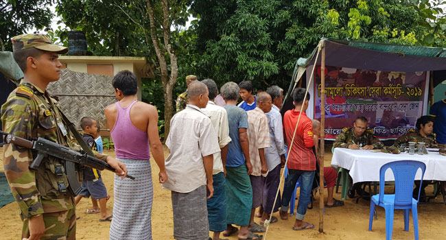 বান্দরবানে অসহায়-দুস্থ রোগীদের বিনামূল্যে চিকিৎসা সেবা দিল সেনাবাহিনী