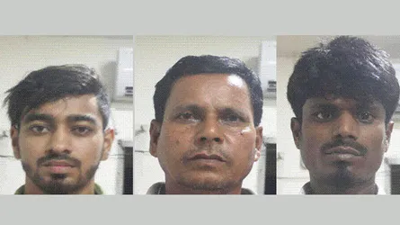 তক্ষক শিকার : বগুড়ায় যুবলীগ সভাপতির ছেলেসহ ৩ জন গ্রেফতার
