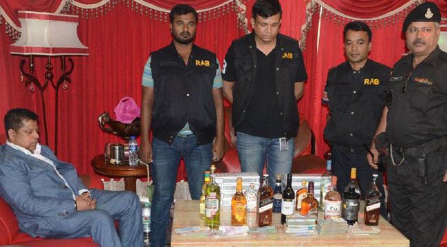 অনলাইন ক্যাসিনো : সেলিম প্রধানসহ ৩ জন রিমান্ডে