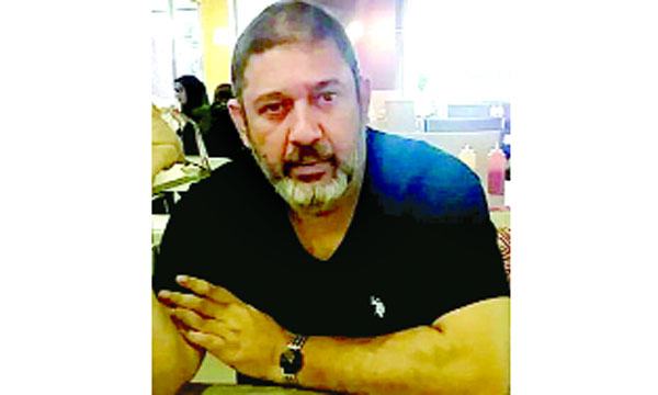 শিল্পপতিসহ গ্রেফতার ৭ ফতুল্লায় অভিজাত ক্লাবের জুয়ার আসরে অভিযান