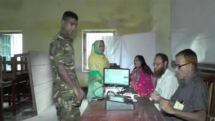 এরশাদের আসনে উপনির্বাচনের ভোটগ্রহণ শুরু