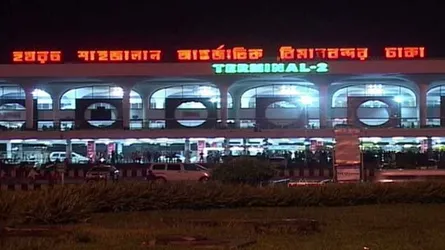 দেশী-বিদেশী পাইলটরা লেজার লাইট আতঙ্কে