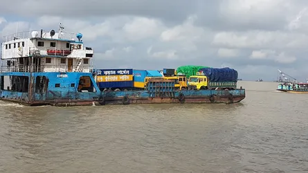 শিমুলিয়া-কাঠালবাড়ি নৌরুটে ৫ দিন বন্ধ থাকার পর ফেরি চালু