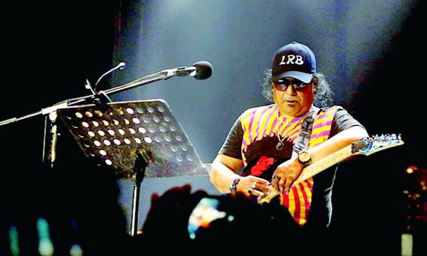 আইয়ুব বাচ্চুর চলে যাওয়ার এক বছর
