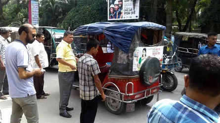 ফরিদপুরে ইজিবাইক নিয়ন্ত্রণে অভিযান : অটোরিকশারও ছাড় নেই
