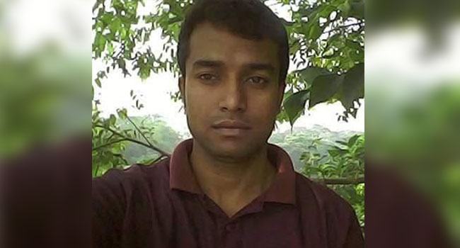 ভালুকায় যুবলীগ নেতার বাড়িতে বিয়ের দাবিতে প্রেমিকার অনশন