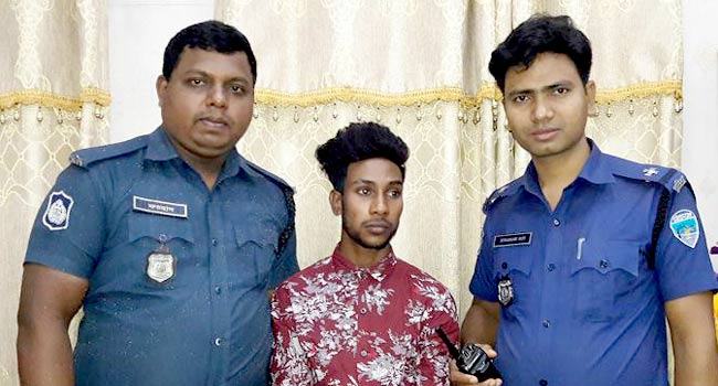কিশোরী প্রেমিকাকে বিয়ে করায় শ্রীঘরে বর