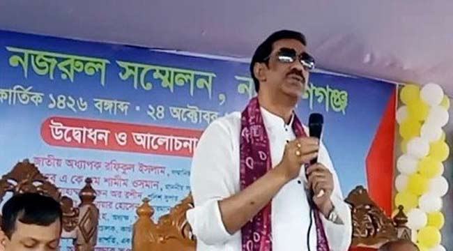 রেজাল্টের পিছে না ছুটে মানুষ হও : শামীম ওসমান