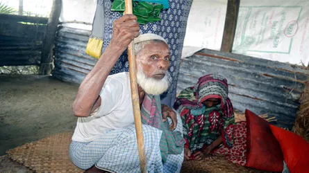 ছেলের প্রতারণায় বৃদ্ধ বাবা-মায়ের জায়গা হলো গোয়াল ঘরে