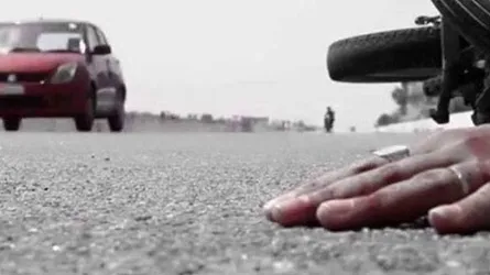সড়কে প্রাণ গেলো ভারতীয় নারীর