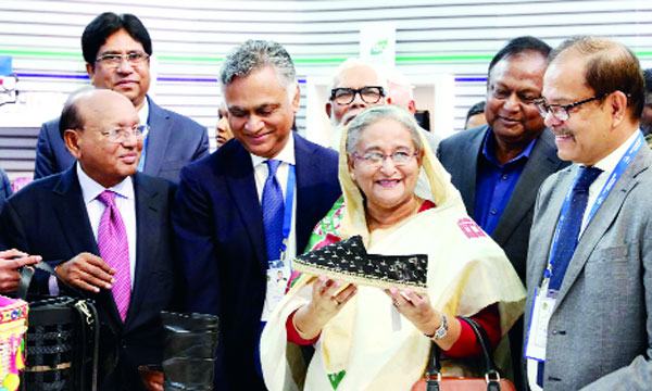 চামড়াজাত খাতের প্রণোদনা  আরো ৫ বছর : প্রধানমন্ত্রী