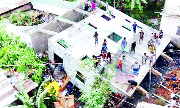 স্কুলছাত্র নিহত আহত ৭