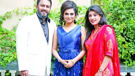 মৌ-তান্নার নৃত্য পরিচালনায় হায়দারের গানে জাহিদ ও নাবিলা