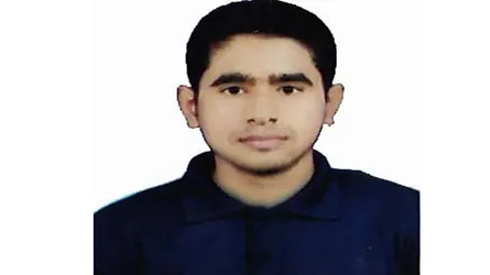ঢাবিতে ভর্তির সুযোগ পেয়েও দুশ্চিন্তায় মোহাদ্দেস