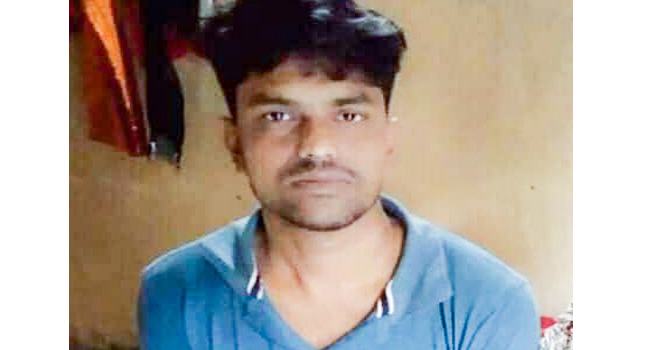নিখোঁজের তিন দিনের মাথায় পুকুর পাড়ে লাশ মিললো ভ্যান চালকের