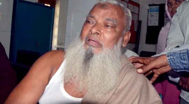 কুষ্টিয়ায় মসজিদে নামাজরত মুয়াজ্জিনকে কুপিয়ে জখম