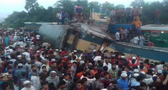 আহত যাত্রীর মুখে ট্রেন দুর্ঘটনার ভয়ংকর বর্ণনা