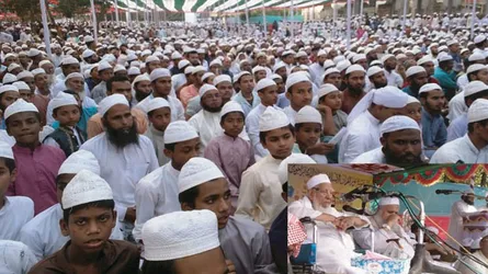 সর্বদা আল্লাহর জিকিরের মধ্যে থাকতে হবে : আল্লামা শফী