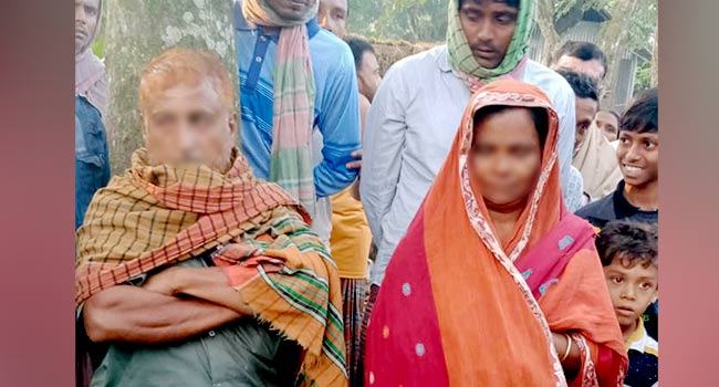 বিধবার ঘরে রাতে আপত্তিকর অবস্থায় হাতেনাতে ধরা পড়লো ব্যবসায়ী, অতঃপর...